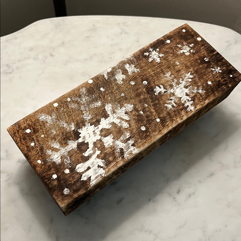 Rustic Wooden Riser Display Tray With Snowflakes Handmade Reclaimed Wood - Picture 3 of 9